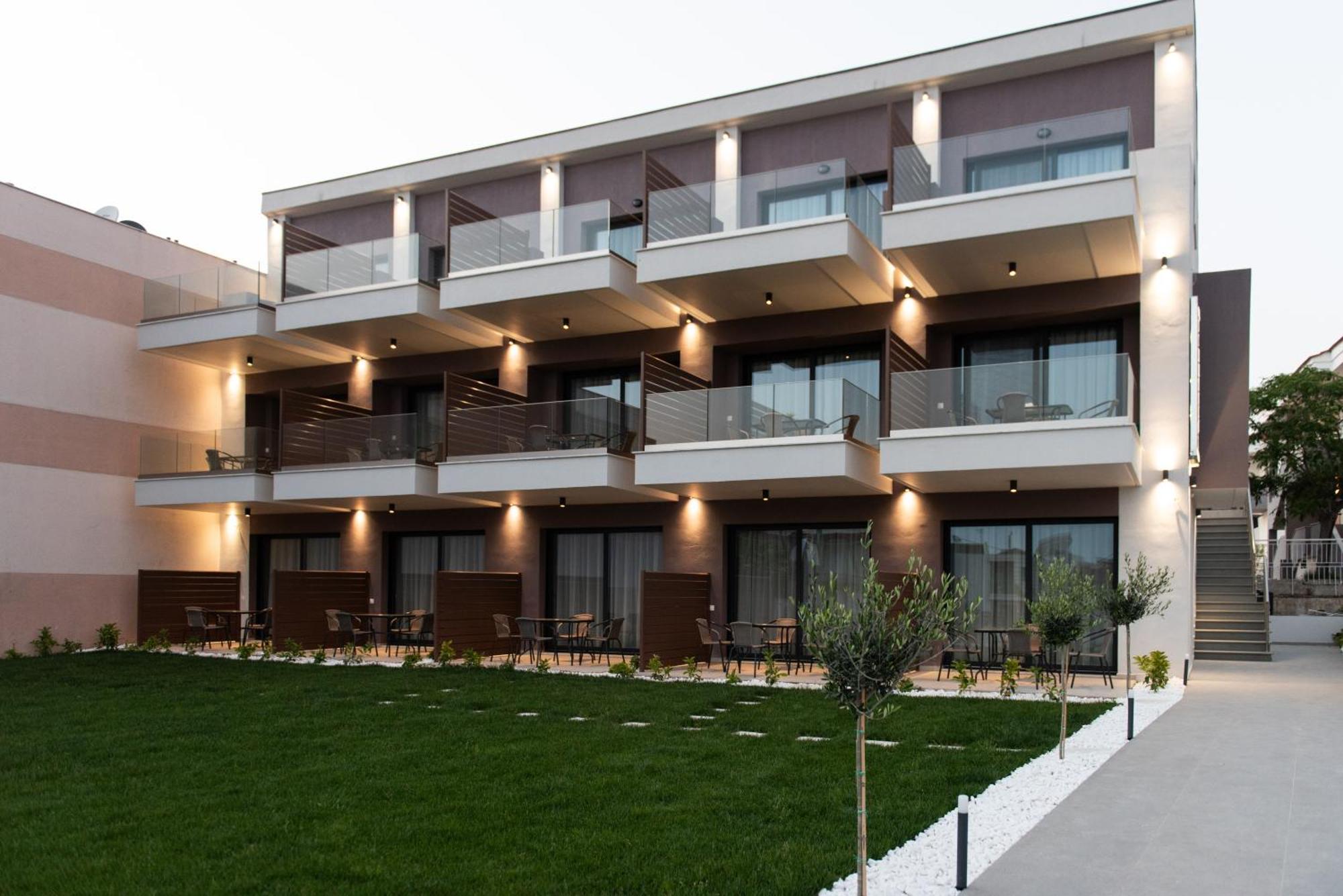 Aparthotel Sithonian Sunset Luxury - Nikiti Cozy Getaways Exterior foto